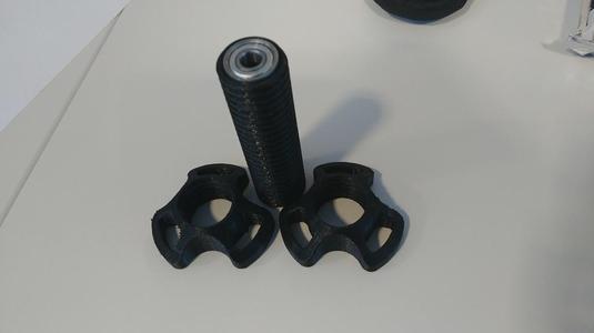 Filament reel holder