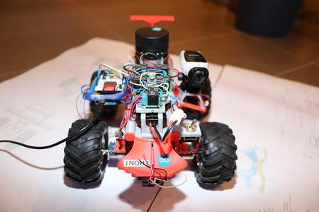 SLAM/GPS 4WD Offroad robotic experimental platform