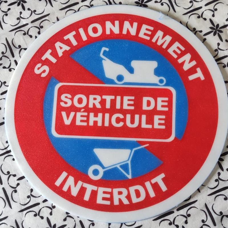 No Parking sign for Gardeners