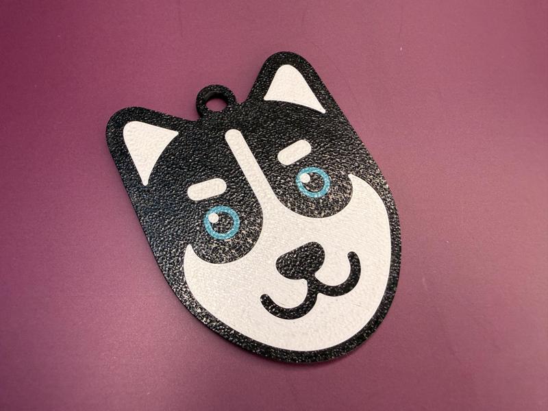 Husky dog head keychain