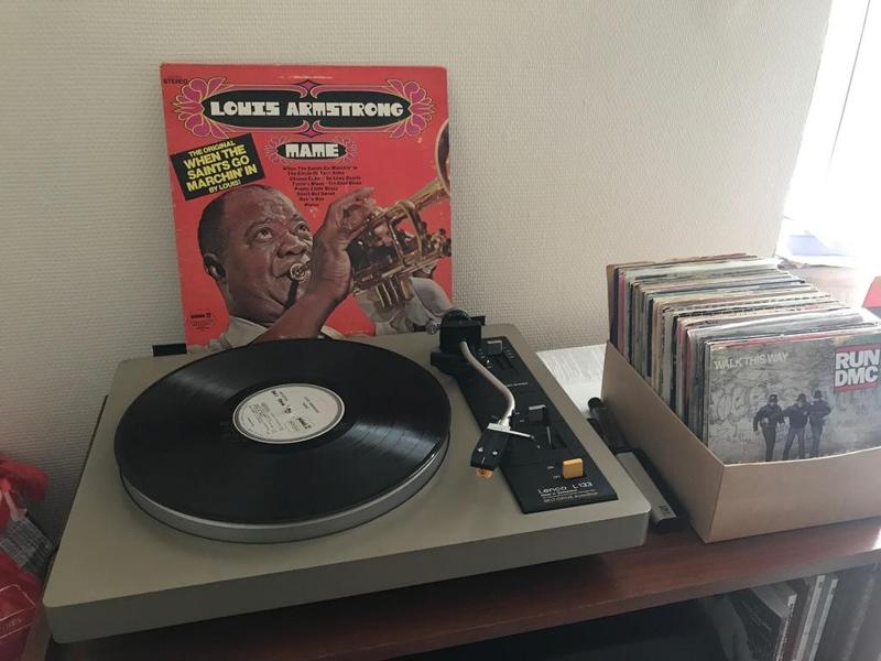 Lenco L133 Vinyl Holder