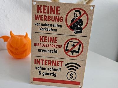 The ultimate defense sign for mailbox & door