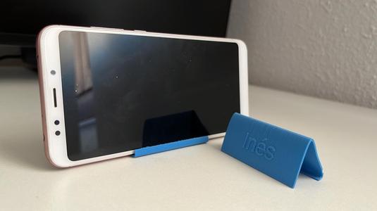 The simplest but most awesome customizable name stand/phone stand