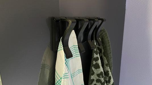 MAGNETIC TOWEL HOOK