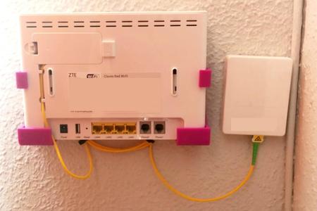 Soporte Pared Router F680 ZTE
