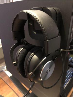 NZXT Puck Headphone Adapter