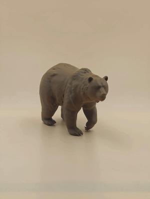 Patrolling Grizzly Bear (Grumble)