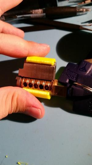 C Series Padlock Cylinder Clip