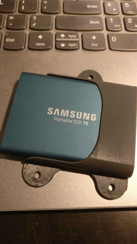 SSD T5 mount