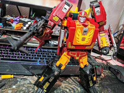 Oyobo's Remixed POTP Rodimus Shoulder Covers