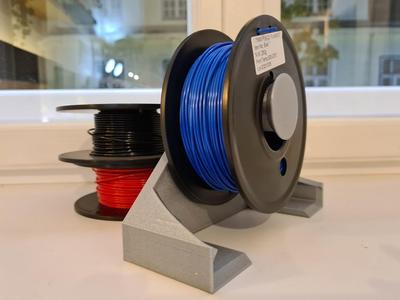 universal small spool holder