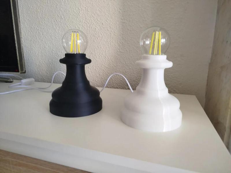 CHESS PAWN LAMP (E27 BULB)   
