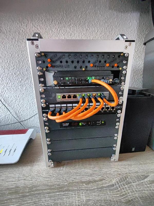 10 inch 1U Server Organization   