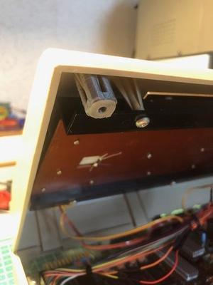 C64 broken mounting-stand fix