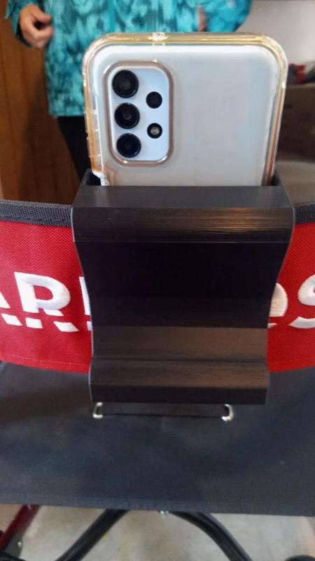 Smartphone holder for a walker - Handyhalter für einen Rollator.   