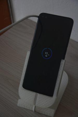 RealMe 6 Pro Stand