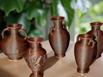 antique amphoras Miniatures