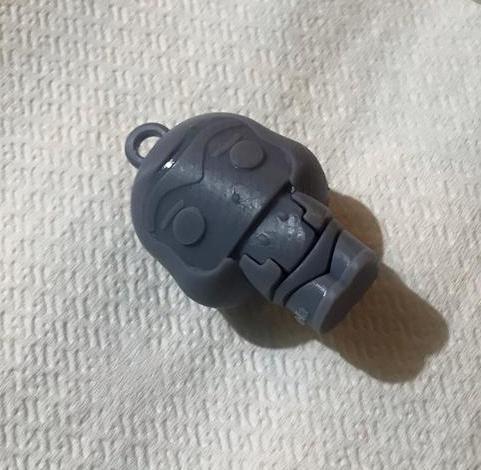 WONDER WOMAN FIGURE KEYCHAIN