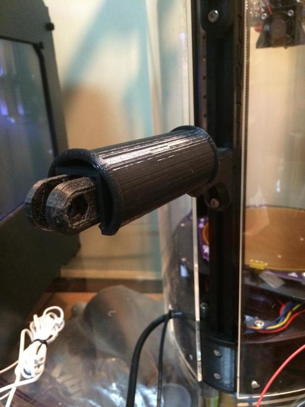 Spool holder for square bar