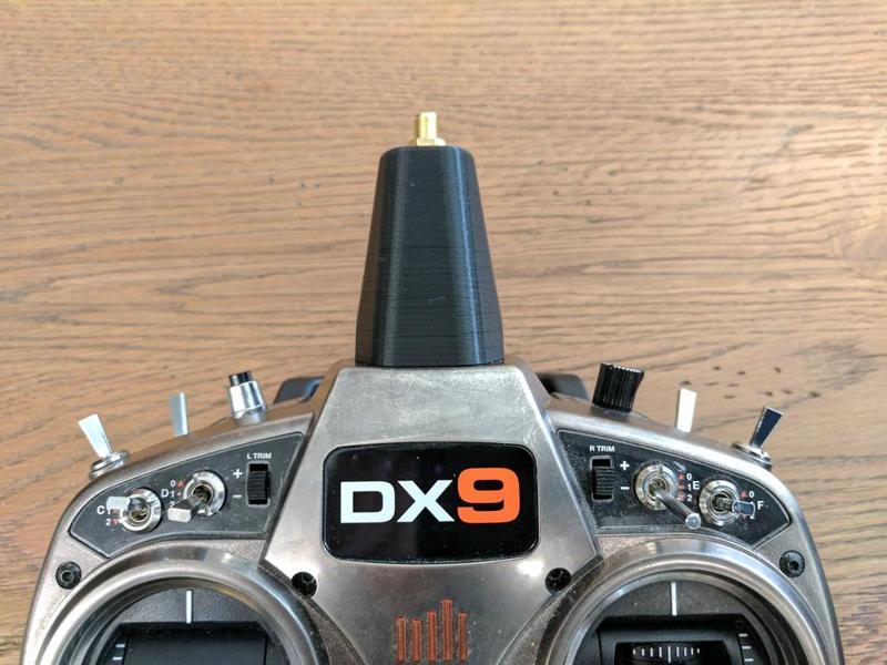 Spektrum DX9 Antenna Cover for Pigtail - w/Front Nubs(Clips)