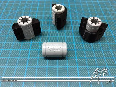 Prusa i3 MK2: V2 holder clips for Y-axis' bearings (LM8UU and igus drylin RJ4JP-01-08)