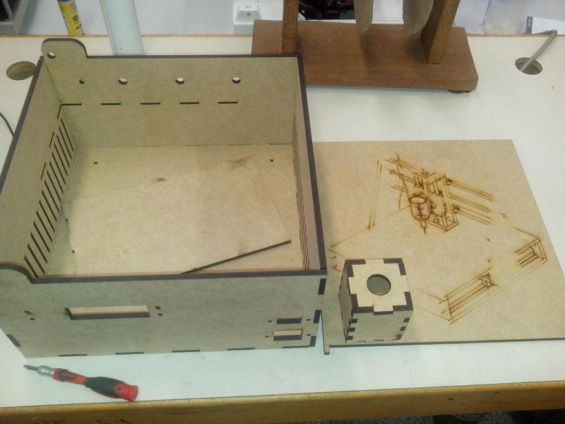 Caixa para eletrônica de CNCs / Fonte Chaveada