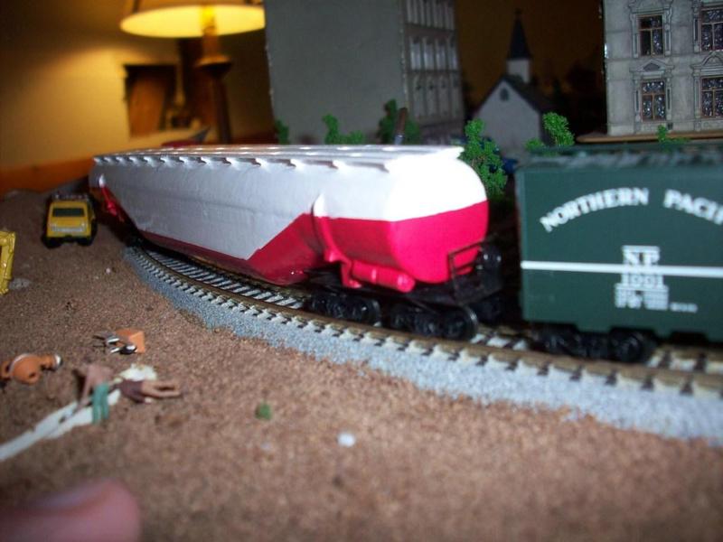 N Scale model Rail Road Tank Car - GATX 96500 