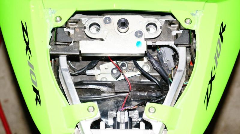 2008 ZX10R toolbox under rear seat cover