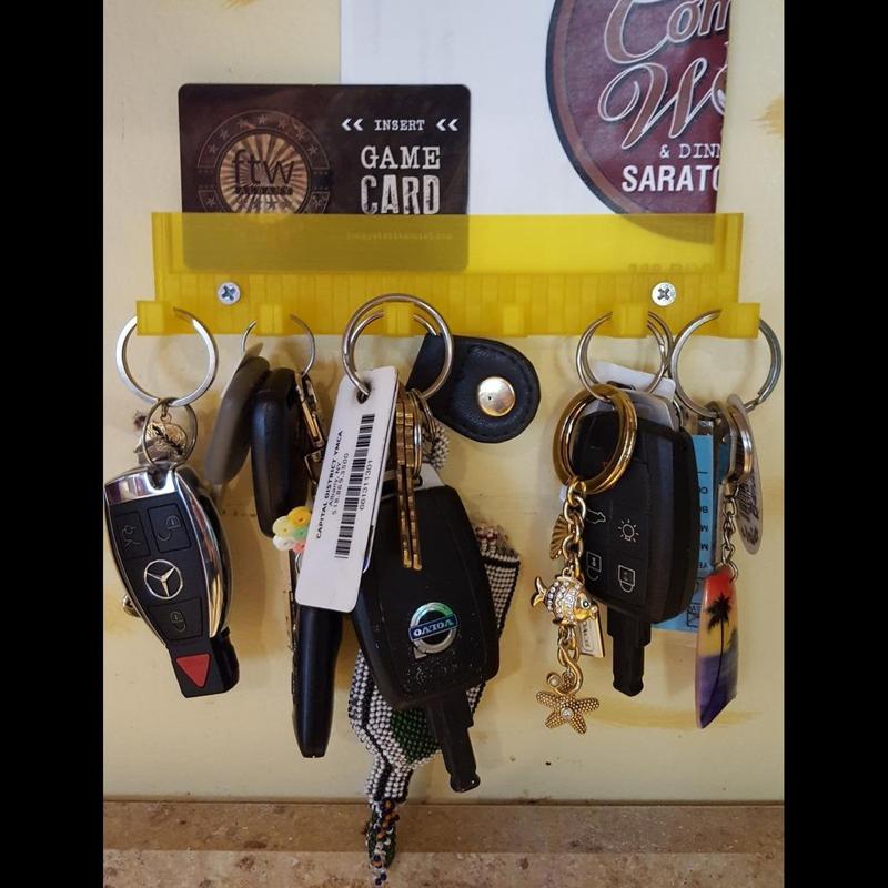 Key Ring Holder with Gift Card Shelf 