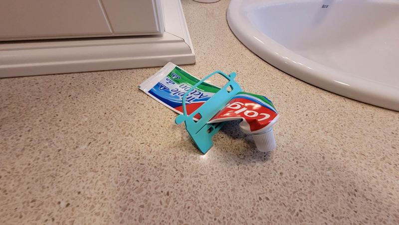 Toyota MR2 W20 1989-1999 toothpaste squeezer