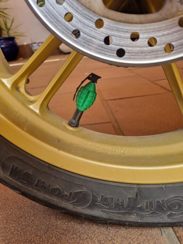 car air wheel valve screw cap