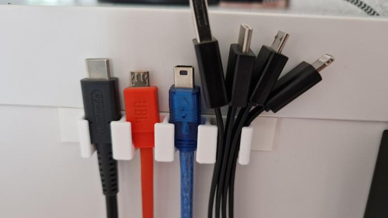 USB(-C) cable rack