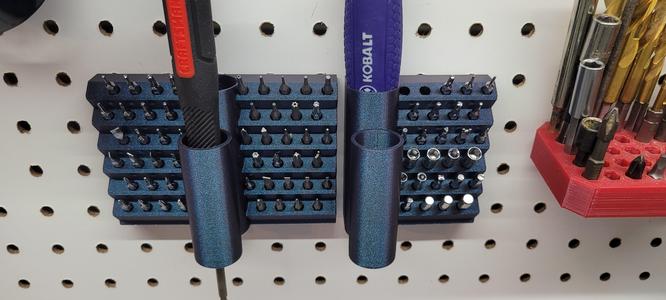 4mm Bit Holder w/ 2 Screw Driver Slots for Peg Board
