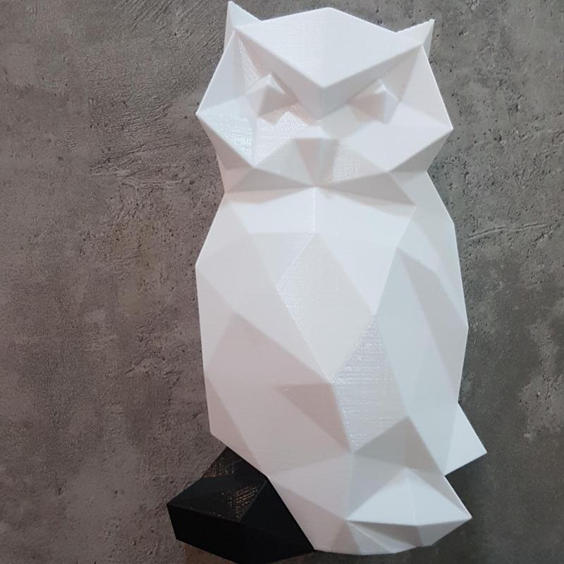 Poly Low Owl wall