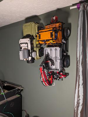Lego Unimog and Land Rover Defender Wall Mount Bracket (8110, 42110)