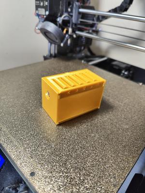 FM Radio Enclosure - Alien3D Mar 2023