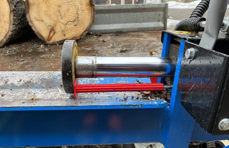 Faxes wood splitter - For splitting 300mm pieces on 500mm wood splitter