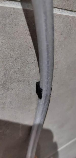Shower hose wallmount