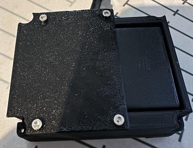 Tufty 2040 Badge Carrier Remix Remix Battery Holder Door