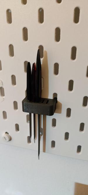 Nailfile skadis holder