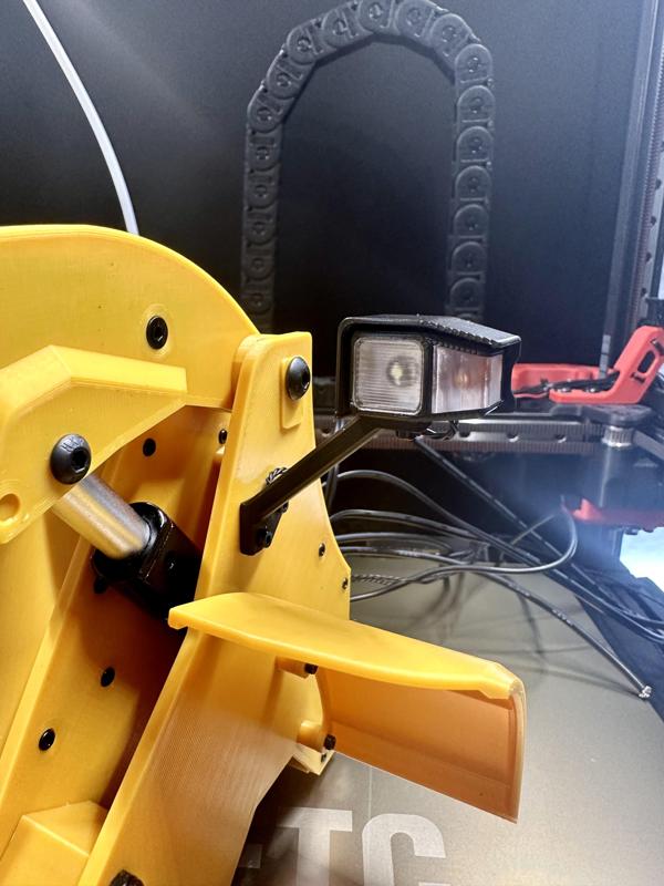 Front Light Cat 950 style for 1/14 BURNIE222rc Loader