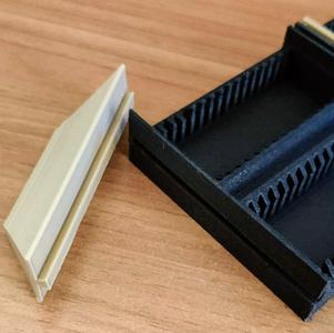 GEN2 Filament Color Sample Tray Splitted