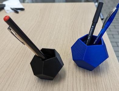 Dodecaeder pen holder