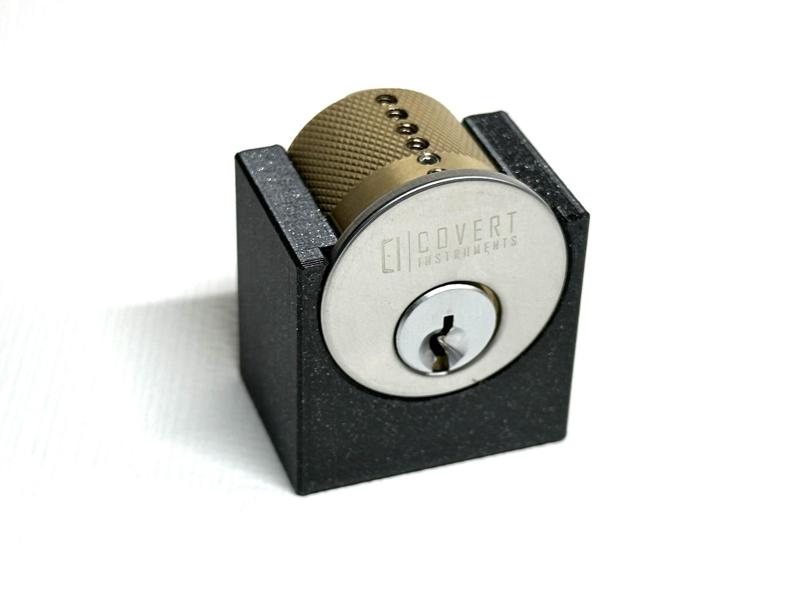Practice lock mount