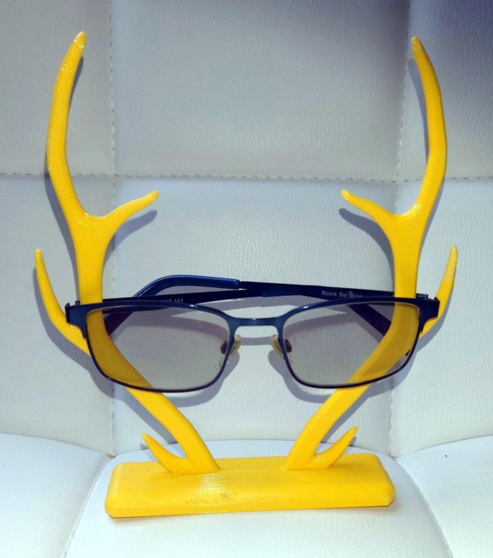 Antler Glasses Holder