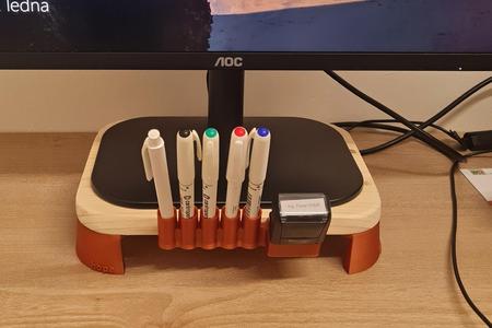 Pencil and small stamp holder / Držák na tužky a malé razítko (pod monitor)