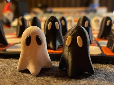 Magnetic Ghost Checkers