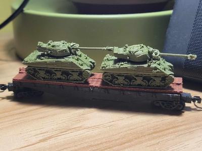 N Scale 52' Flat Car Flatbed w/tank