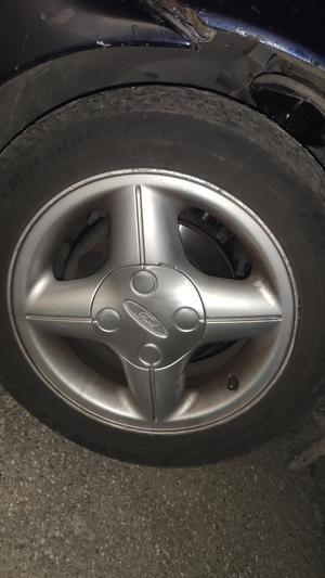 Ford fiesta MK4 1996 rim cap