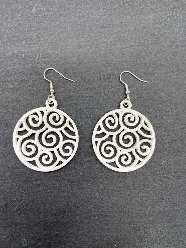 Ohrringe rund mit Verzierungen